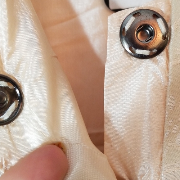 Cream Damask Coat with Black Lace - Picture 4 of 5